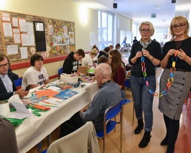 Międzypokoleniowe spotkanie w Domu Pomocy Społecznej w Sopocie