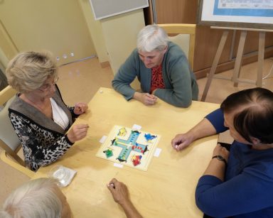 Sala. Cztery seniorki grają w 